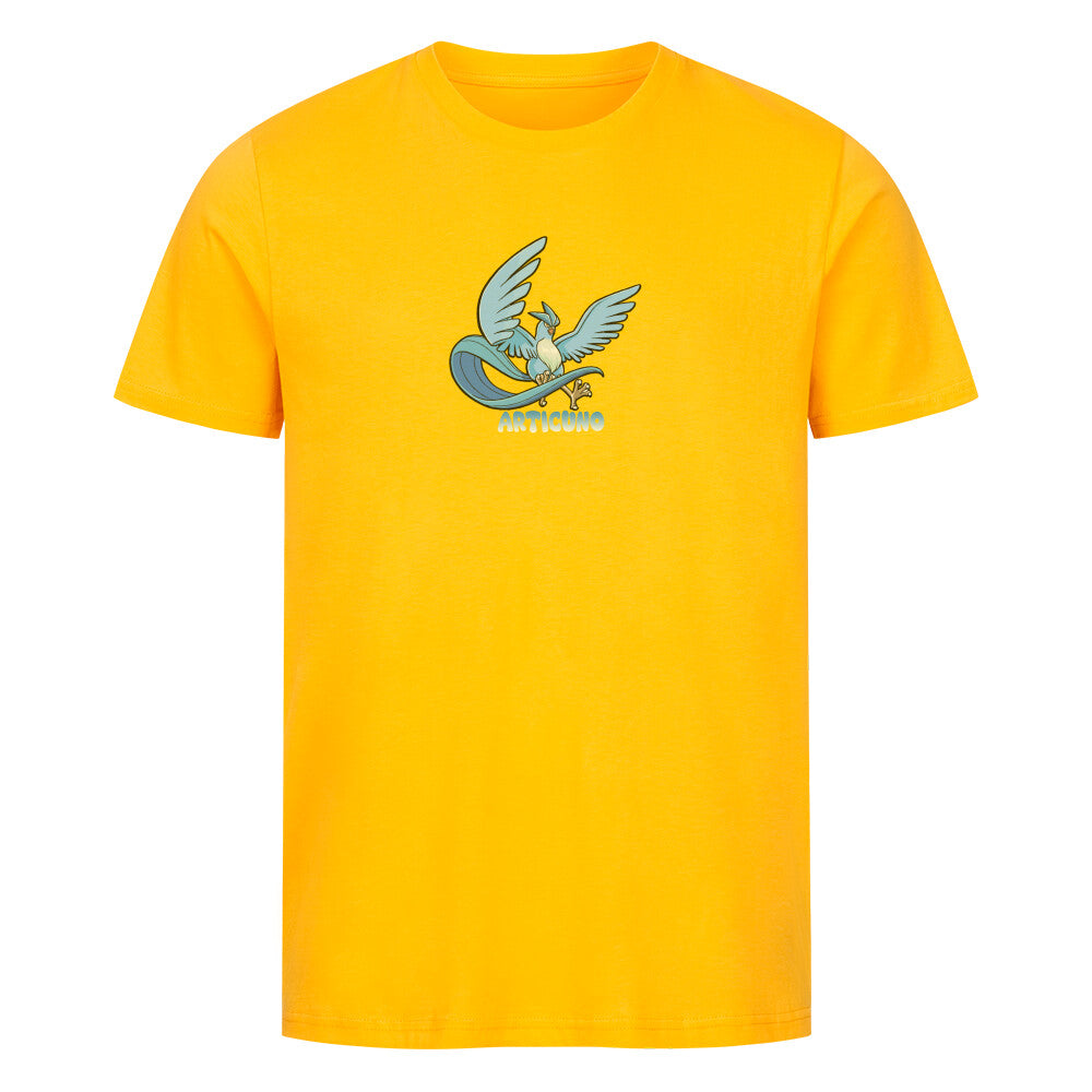 Articuno  x Pokemon x Premium Organic Basic Shirt Arktos ist ein großes vogelähnliches Pokémon, das die Farben Blau und Grau in sich vereint. Bis auf den Schnabel und die Beine ist der gesamte Körper in blau gehalten. Der Kopf ist verhältnismäßig klein und auf ihm befindet sich ein dreiteiliger Kopfschmuck, der an Eiszapfen⁠Wikipedia-Icon erinnert. Arktos shirt gelb 